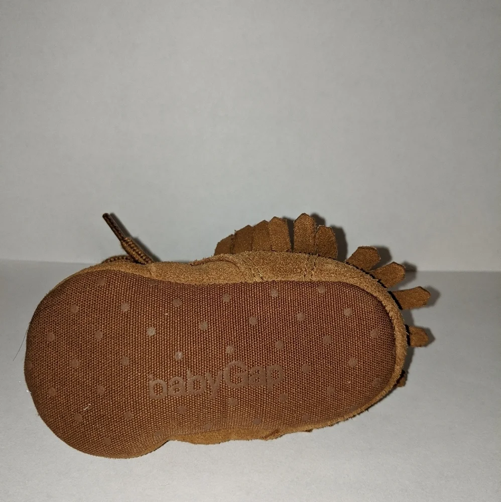 NEW BabyGAP moccasins size 6 to 12 Mo Rich Ginger